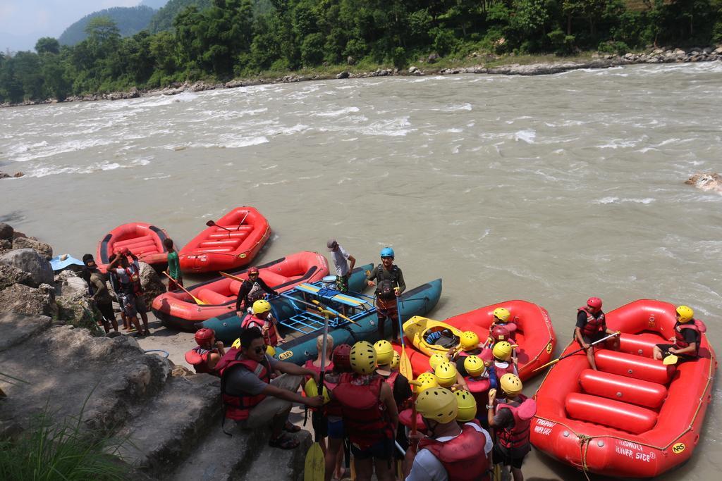 Trishuli River Side Resort Chitwan Exterior photo