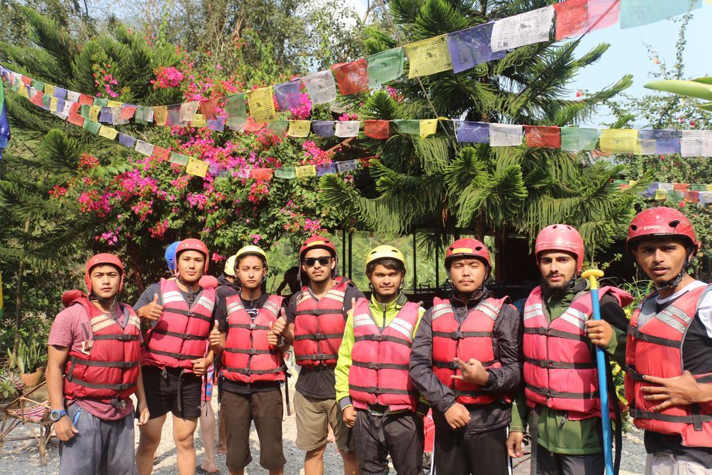 Trishuli River Side Resort Chitwan Exterior photo