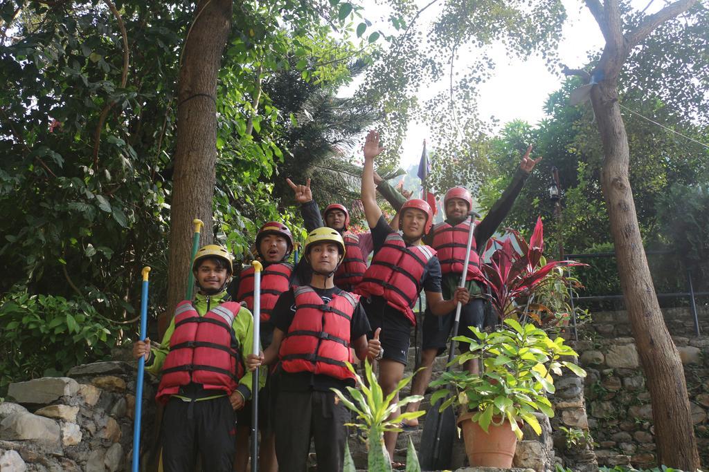 Trishuli River Side Resort Chitwan Exterior photo